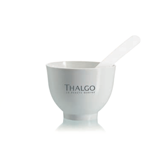 Small flexible bowl and 2 Thalgo face spatulas 