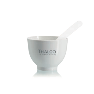 Small flexible bowl and 2 Thalgo face spatulas 